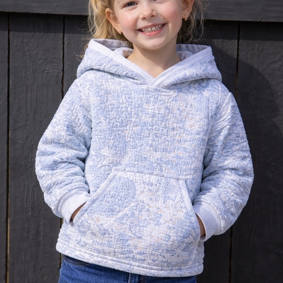Upcycled Cozy White/Blue Kids Hoodie with Seashell theme/2t/3t - Picture 3 of 7